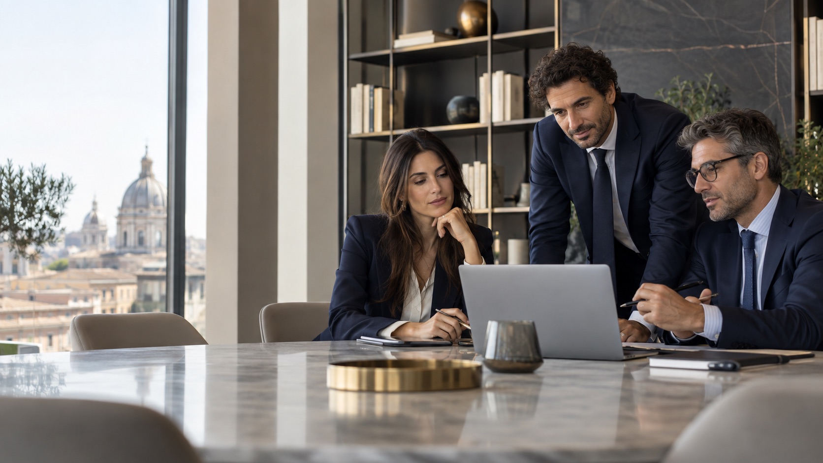 Professionisti di Riva e Partners durante una riunione
